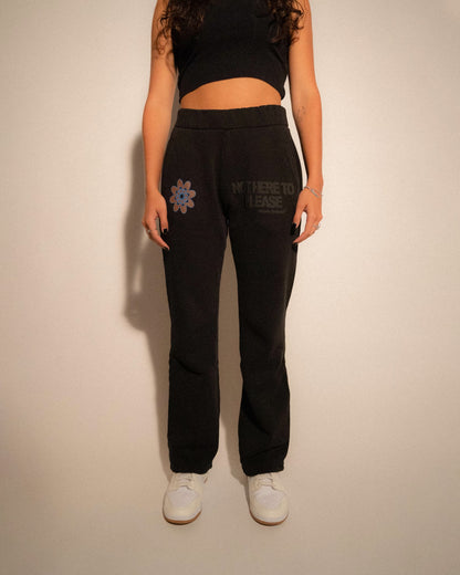 NotHere2please Sweatpants - Black